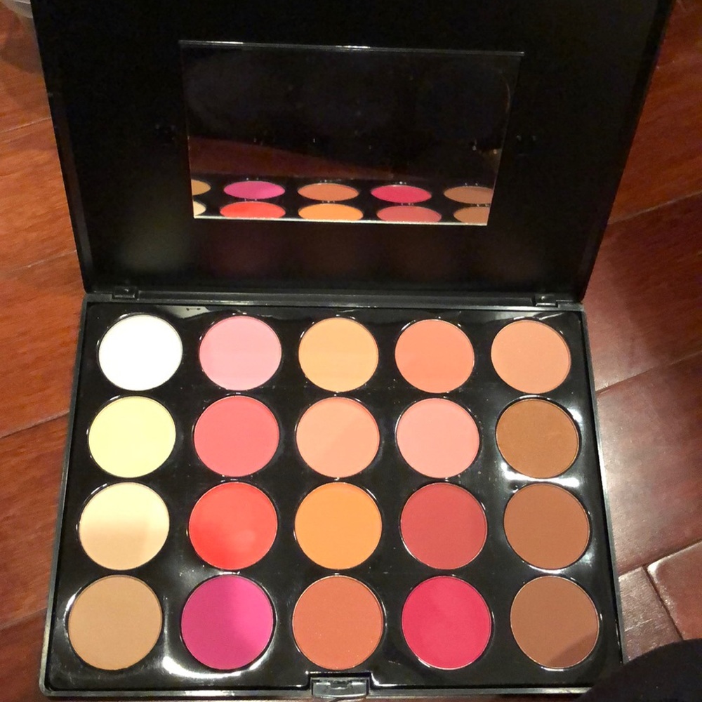 Love & beauty pallete